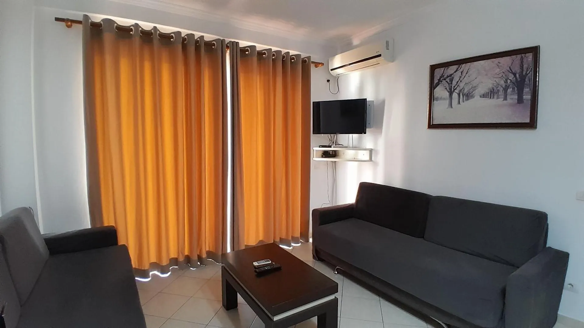 Franci Apartments 1 Sarandë